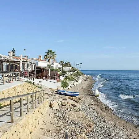 Apartamento Stunning In Chapas With 1 Bedrooms, Wifi And Outdoor Swimming Pool Marbella