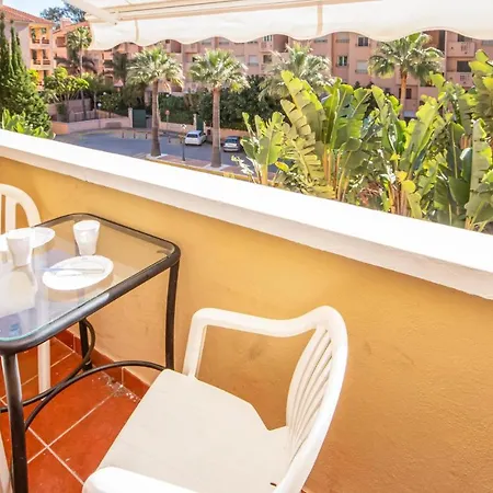 Apartamento Stunning In Chapas With 1 Bedrooms, Wifi And Outdoor Swimming Pool Marbella