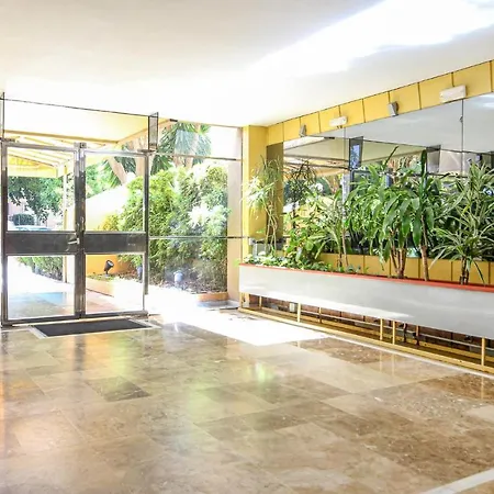 Stunning In Chapas With 1 Bedrooms, Wifi And Outdoor Swimming Pool Apartamento